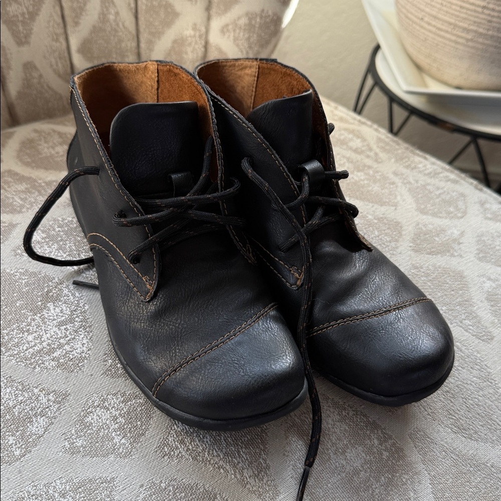 Boc Born Concept Boots Sabelle Lace Up Comfort Ankle Women's 6.5 Black